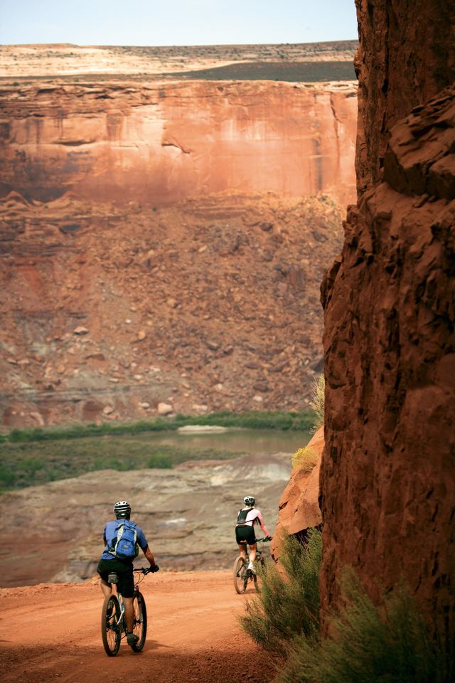 Park city summer 2013 out park white rim trail cyclists ynnduj