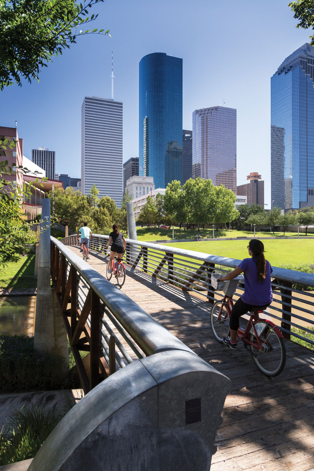 0217 buffalo bayou park bicycle path audio tour hiowd8