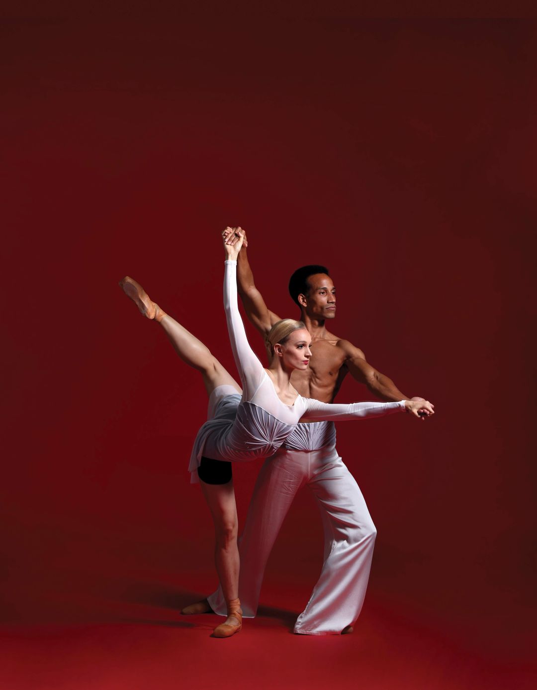 Sarasota Ballet dancers Jennifer Hackbarth and Ricardo Rhodes.