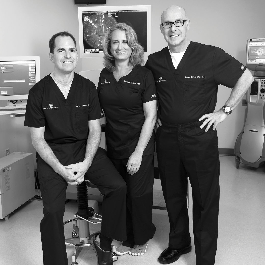 Eye associates ugotio
