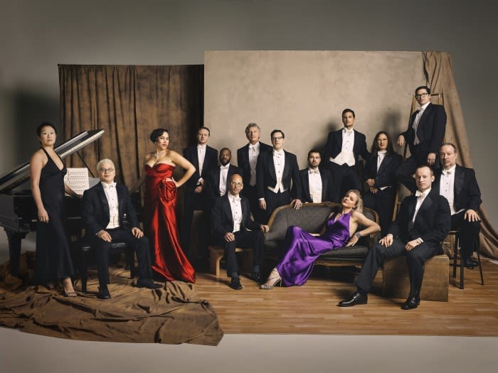Pink martini 0216v2print 700x525 bcpel7