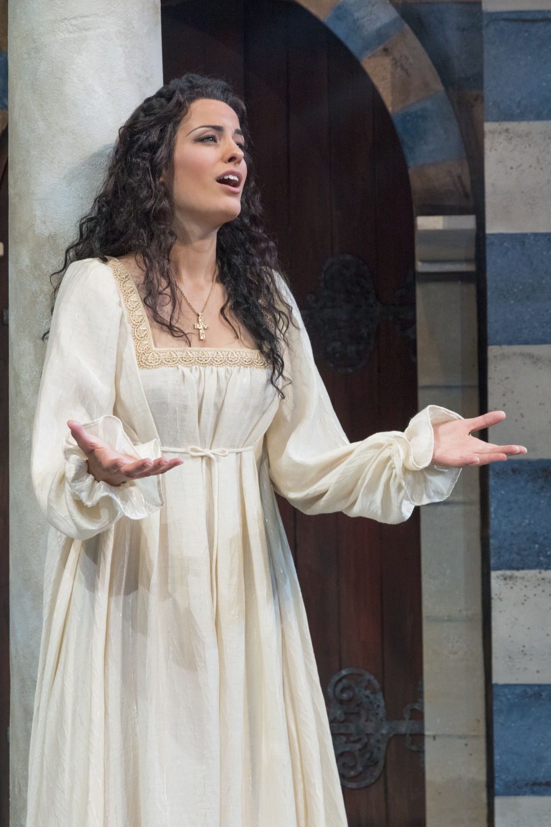 Elizabeth tredent sings the role of fiora in the love of three kings photo by rod millington dqlakd