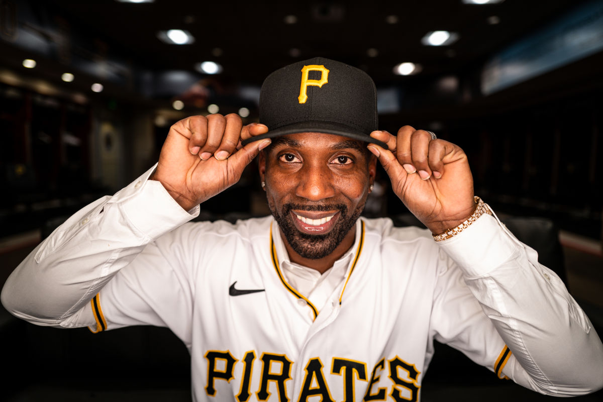 Pittsburgh Pirates Fan Favorite Andrew McCutchen Returns for the