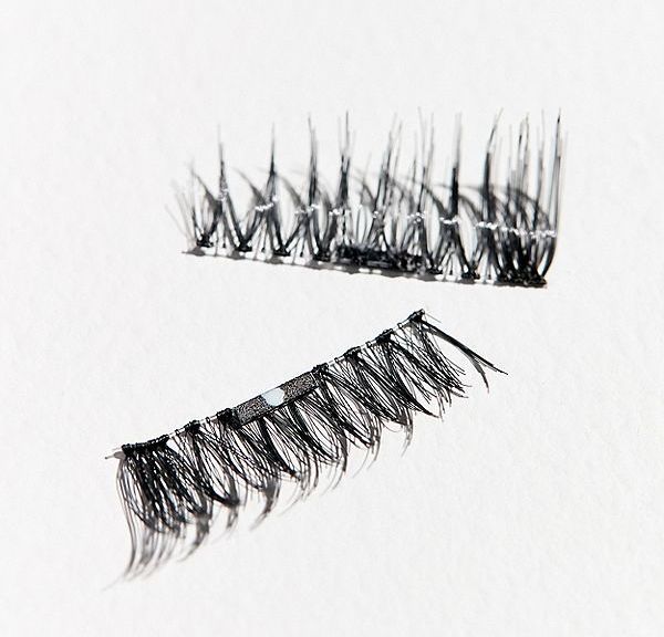 Close up of love lash zsc3mk