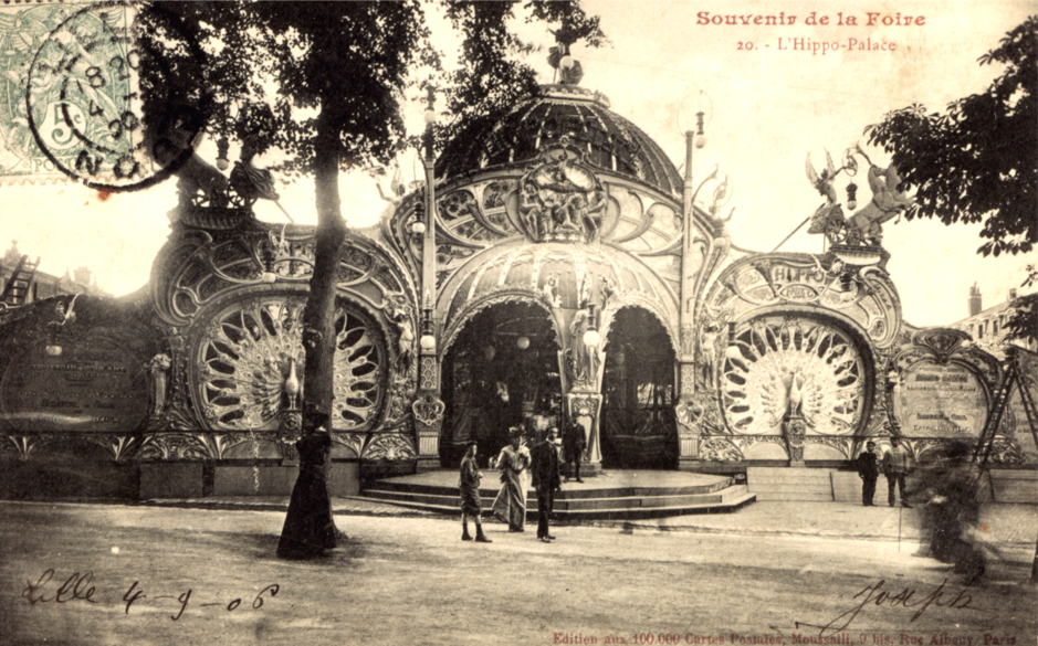 The incredible 110 ton wilbert family hippo palace the grandest attraction on the fairground for 50 years t9oobh