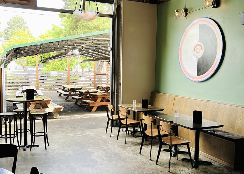 victoria-bar-patio-best2_nrytgs Portland's Best Bar Patios | Portland Monthly