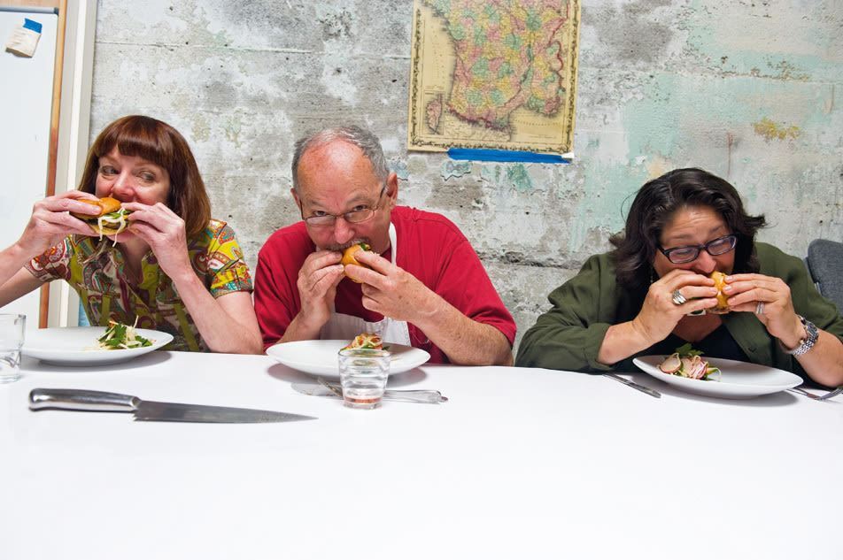 08 51 burgerbattle eating fcu5fa