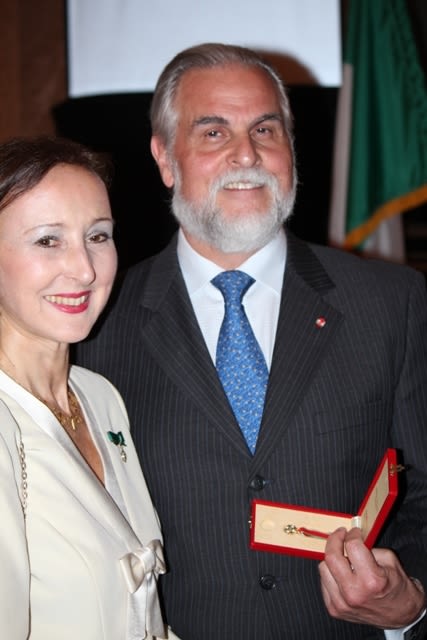 Consul general of italy dr. gloria bellelli and maestro derenzi 2 catryv