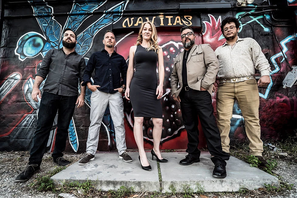Ari and the alibis drk3ja
