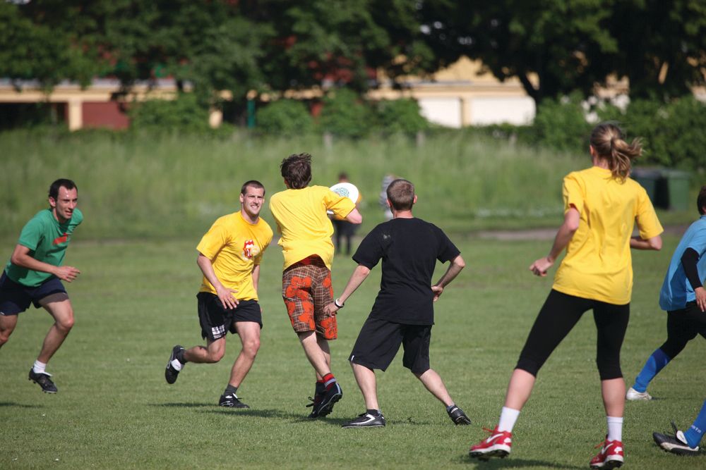 Ultimate frisbee shutterstock 12977428 snhxyg