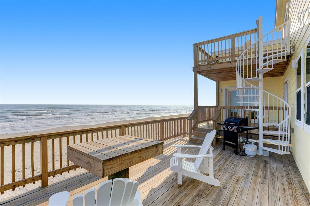 Property Watch Find Serenity Now in This Beachfront Galveston House