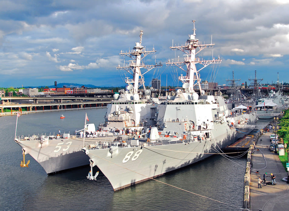 Us navy ship for fleet week vmxkfi