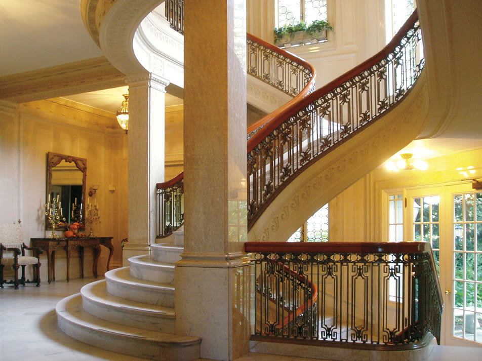 04 050 feature top homes pittock stairs nu2ixa