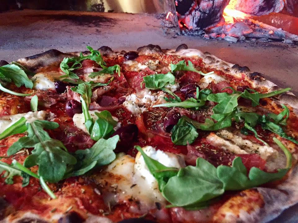 Rouge wine bar pizza wlzgi6