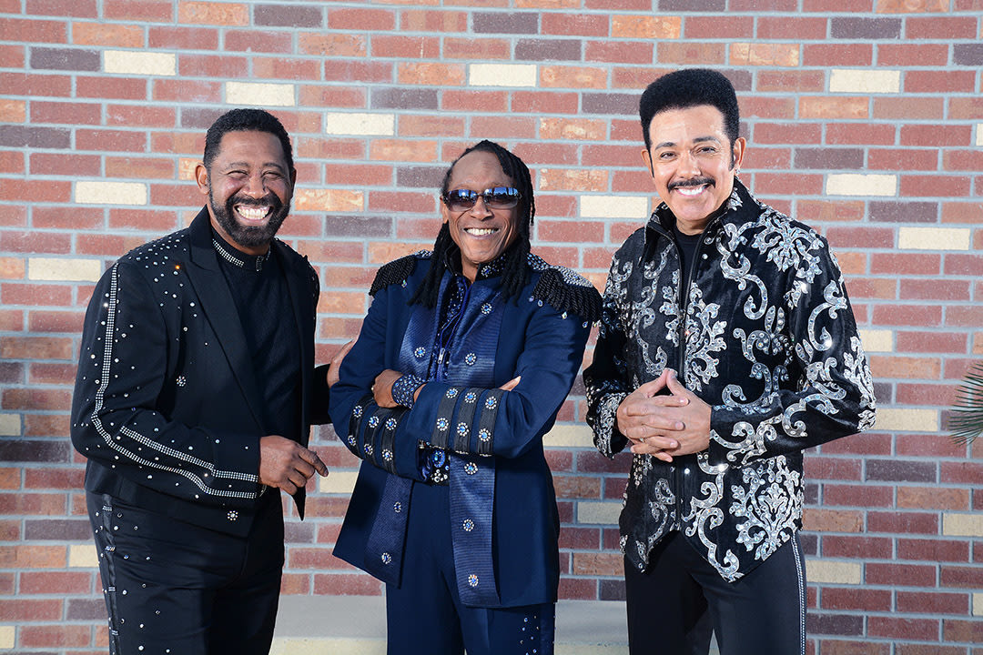 111415 dsc 0475 commodores copysm al1hzz