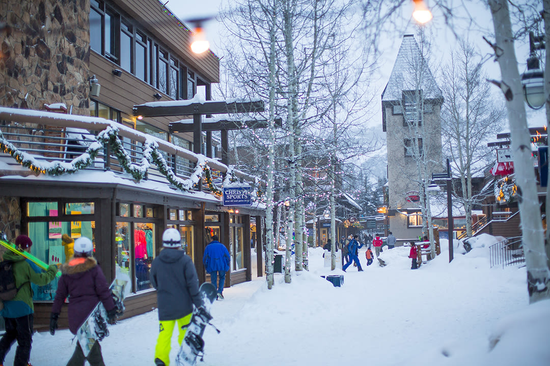 Snowmass mall hw16 998284 noexpsmall qtxc4w