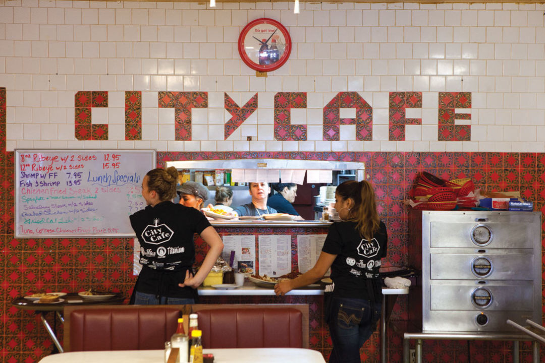 0215 comfort food diners city cafe wlr31f