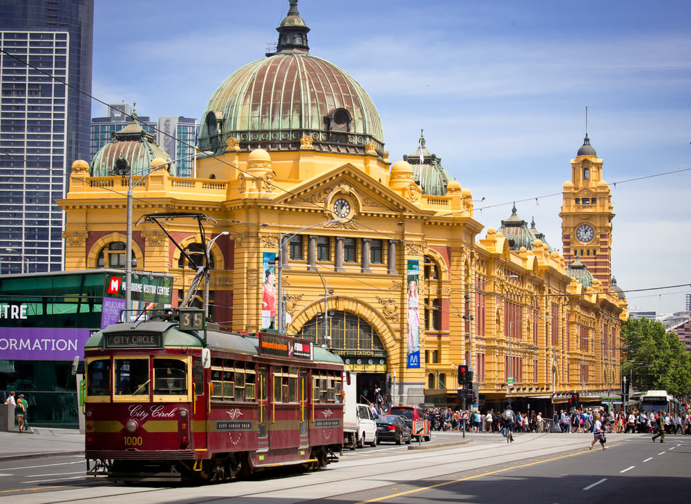 Flinders street station melbourne australia uehrid