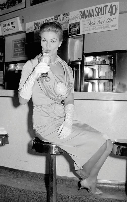 Madings drugs soda counter model wlkf78