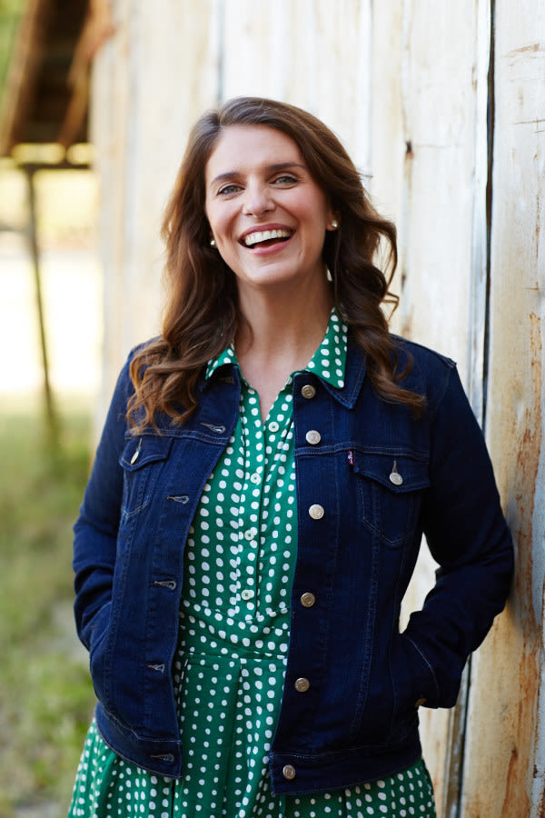 Vivian howard headshot stacey van berkel yjsxp8