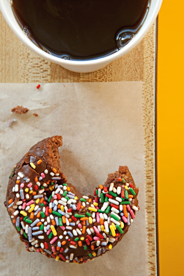 03 044 b annies doughnuts ubwvj8