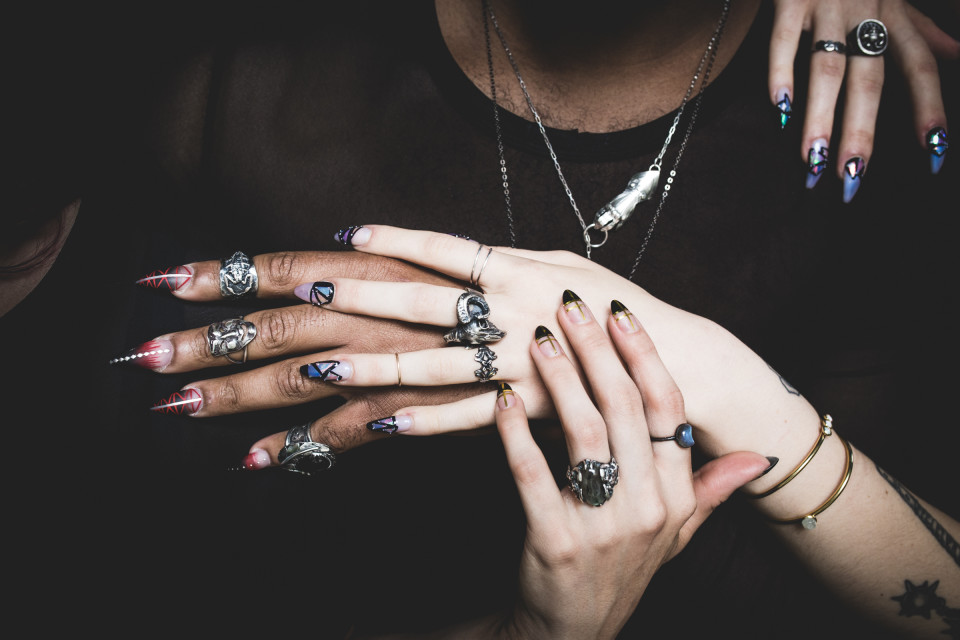 Jewelry Snakes And Blinged Out Nails Altar And Finger Bang S New