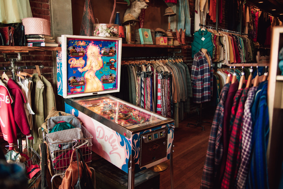 Best vintage clothing stores for antiques and 1960s fashion