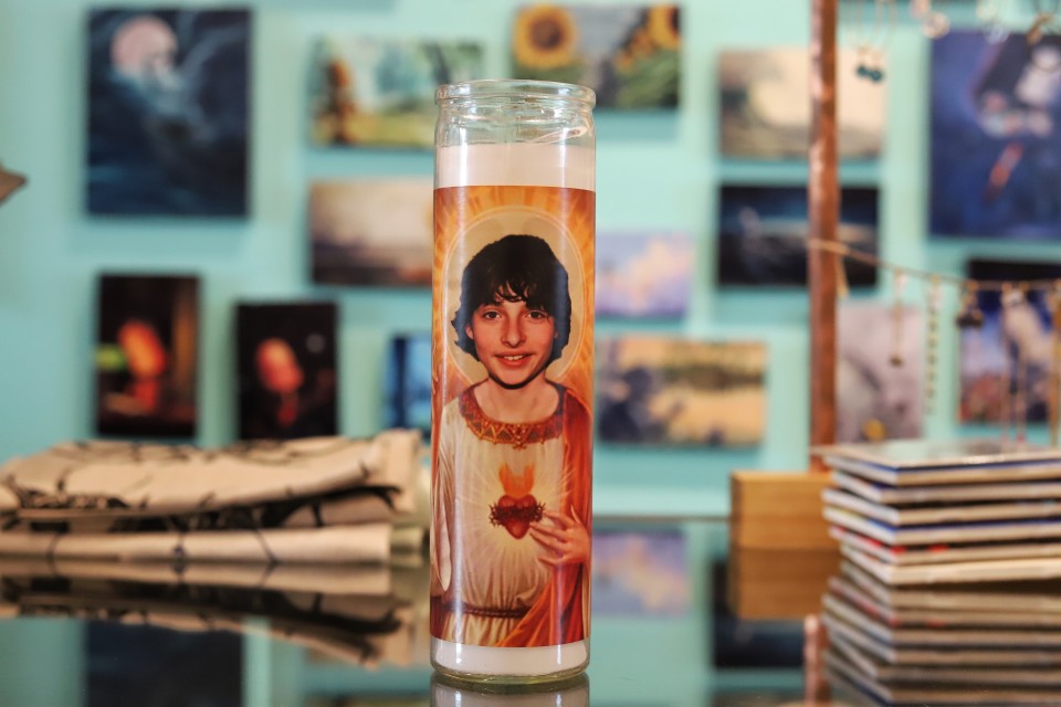 11 Gifts For The Person Who Just Wants Stranger Things Season 3 Houstonia Magazine