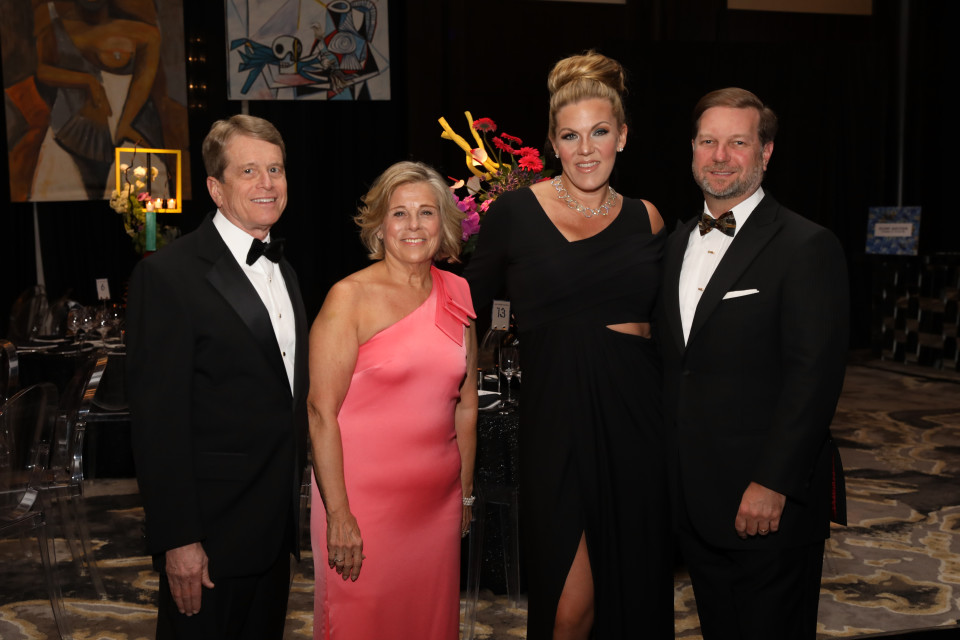 Picasso Themed Alley Theatre Ball Takes Over The Post Oak Hotel Houstonia Magazine מלונות ליד ‪costa rica wildlife sanctuary‬. picasso themed alley theatre ball takes