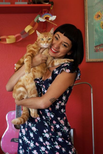 Internet Sensation Girls And Their Cats Comes To Portland