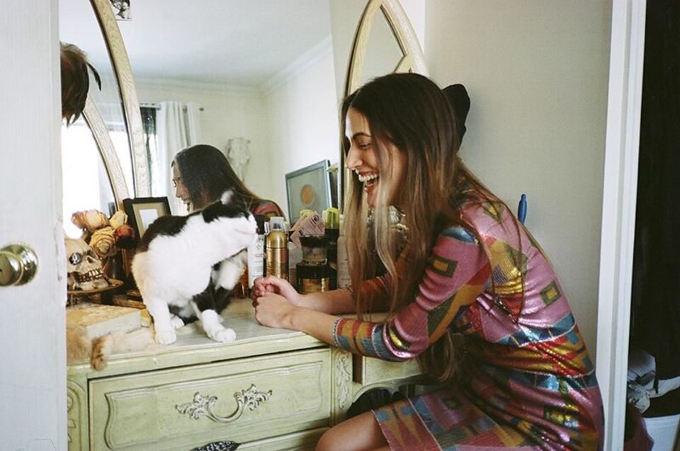 Internet Sensation Girls And Their Cats Comes To Portland