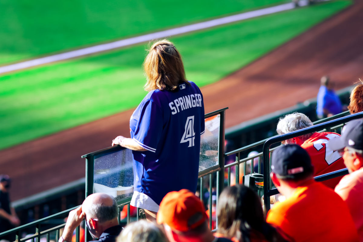 Young Astros fan says George Springer changed his life 