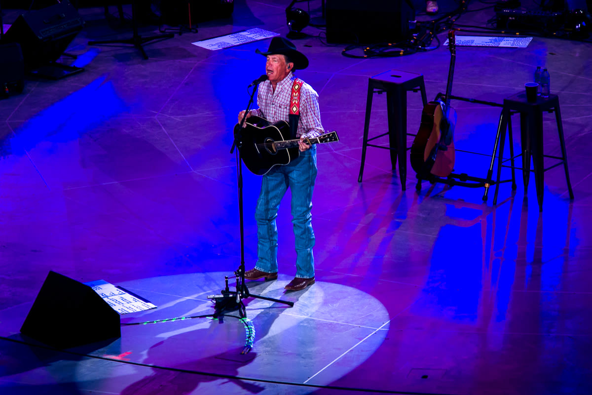 George Strait Ends the Rodeo's 90th Anniversary Comeback | Houstonia Magazine