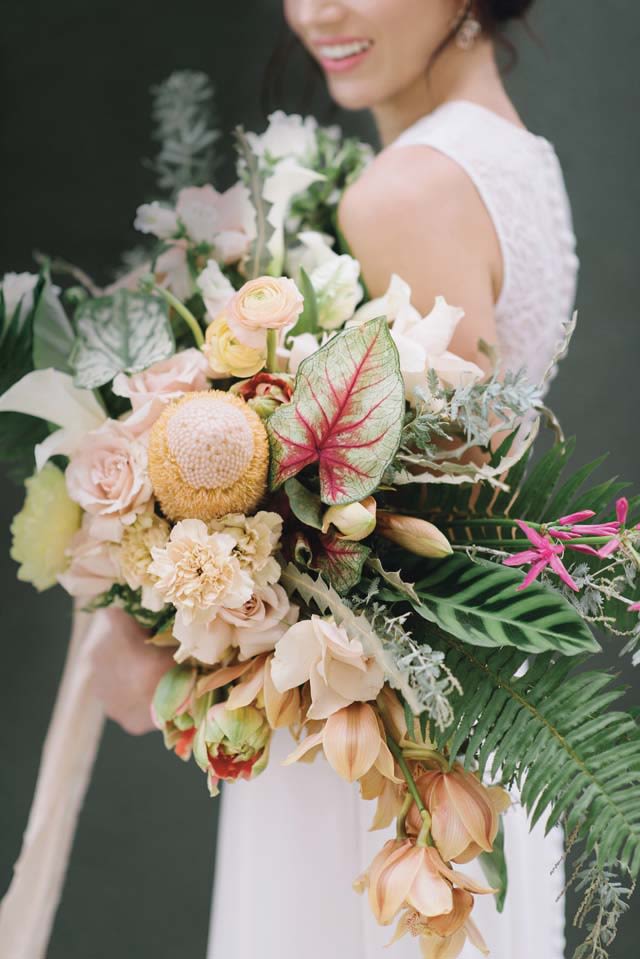 tropical wedding flowers