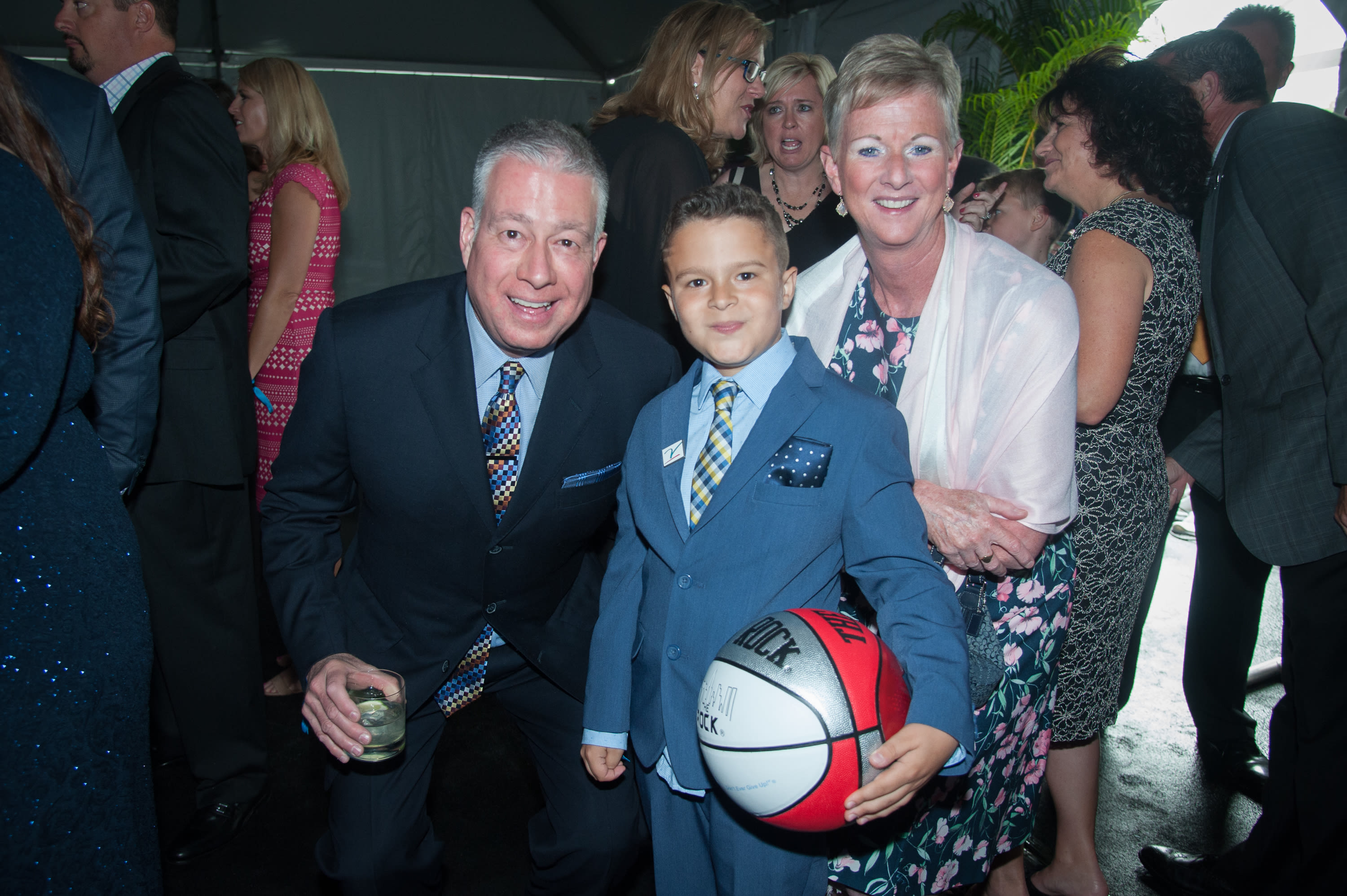 Stefani Schaefer And Mike Fratello: A Secret Love Story Unveiled! - 9ohl5iw