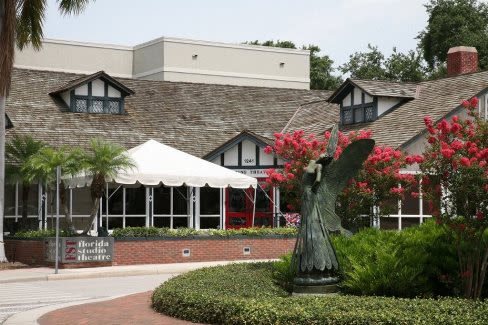 Resize keating theatre main entrance uck2zy