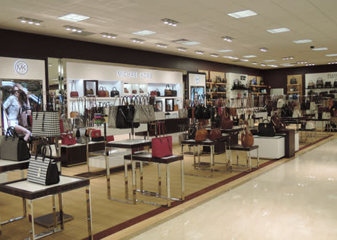 dillard's womens shoe department