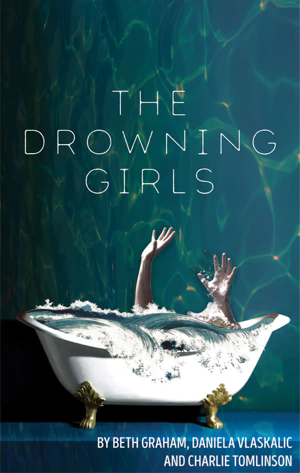 Urbanite drowning girl er0km3