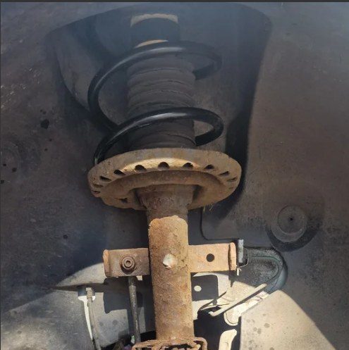 Suspension strut