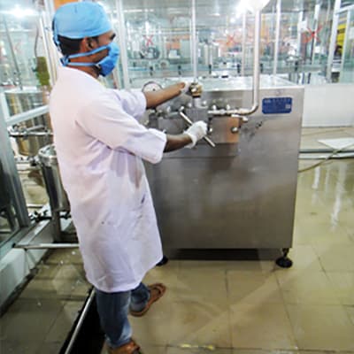 Rinsing, Filling and Capping Section