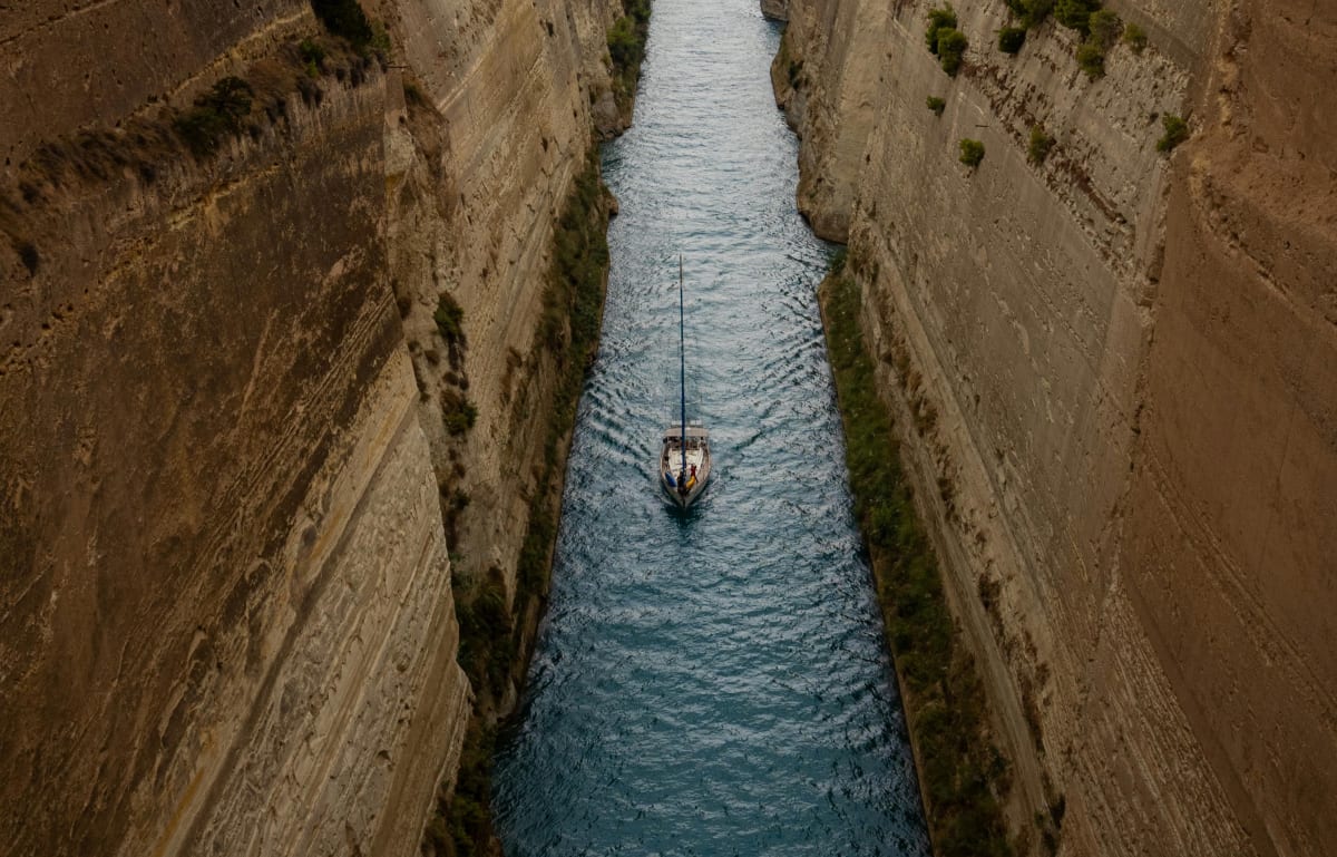 Tacking in narrow channel sailing route