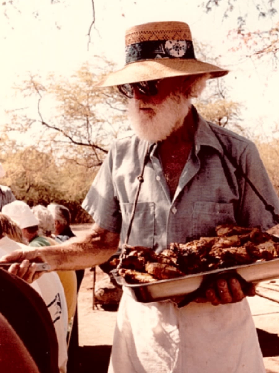 captain eldon coon serving lunch on lanai island