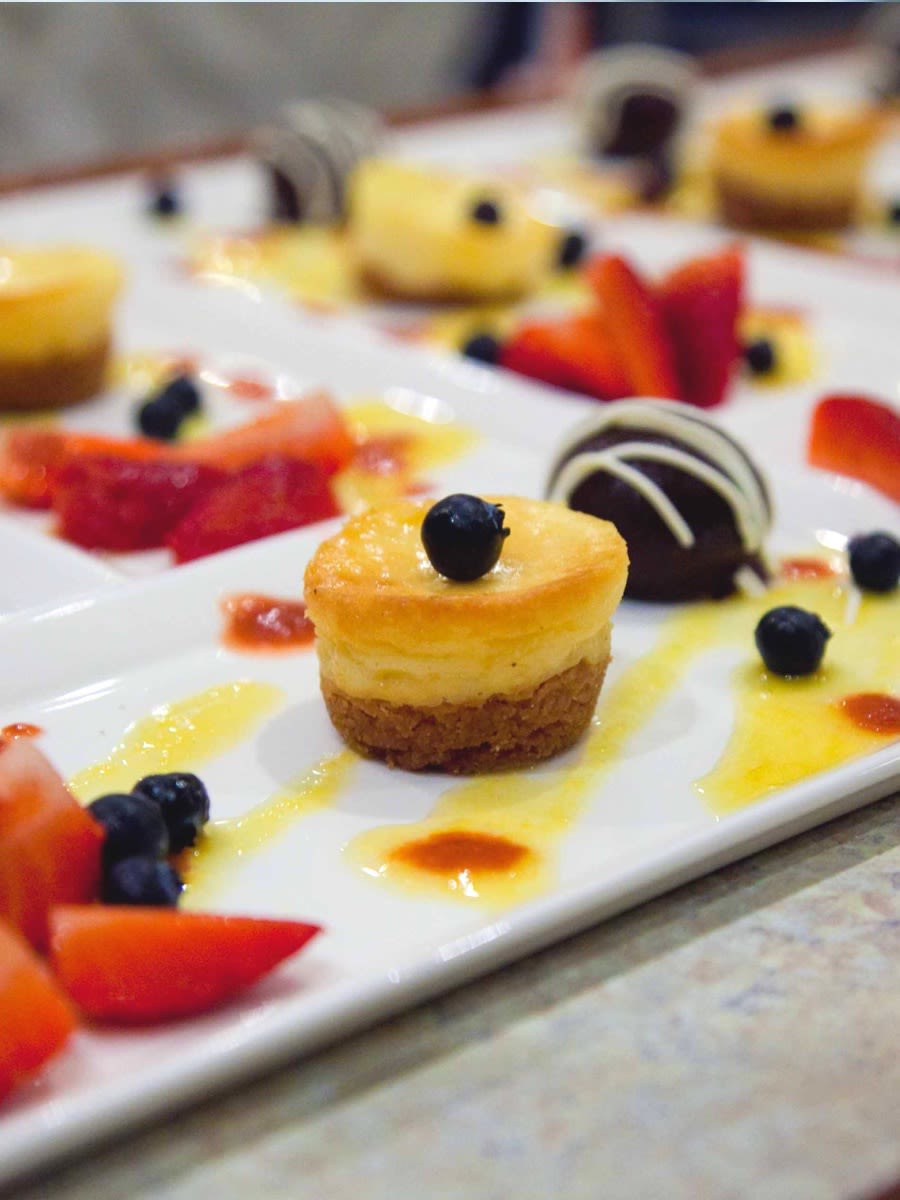 3@2x desserts on private charter