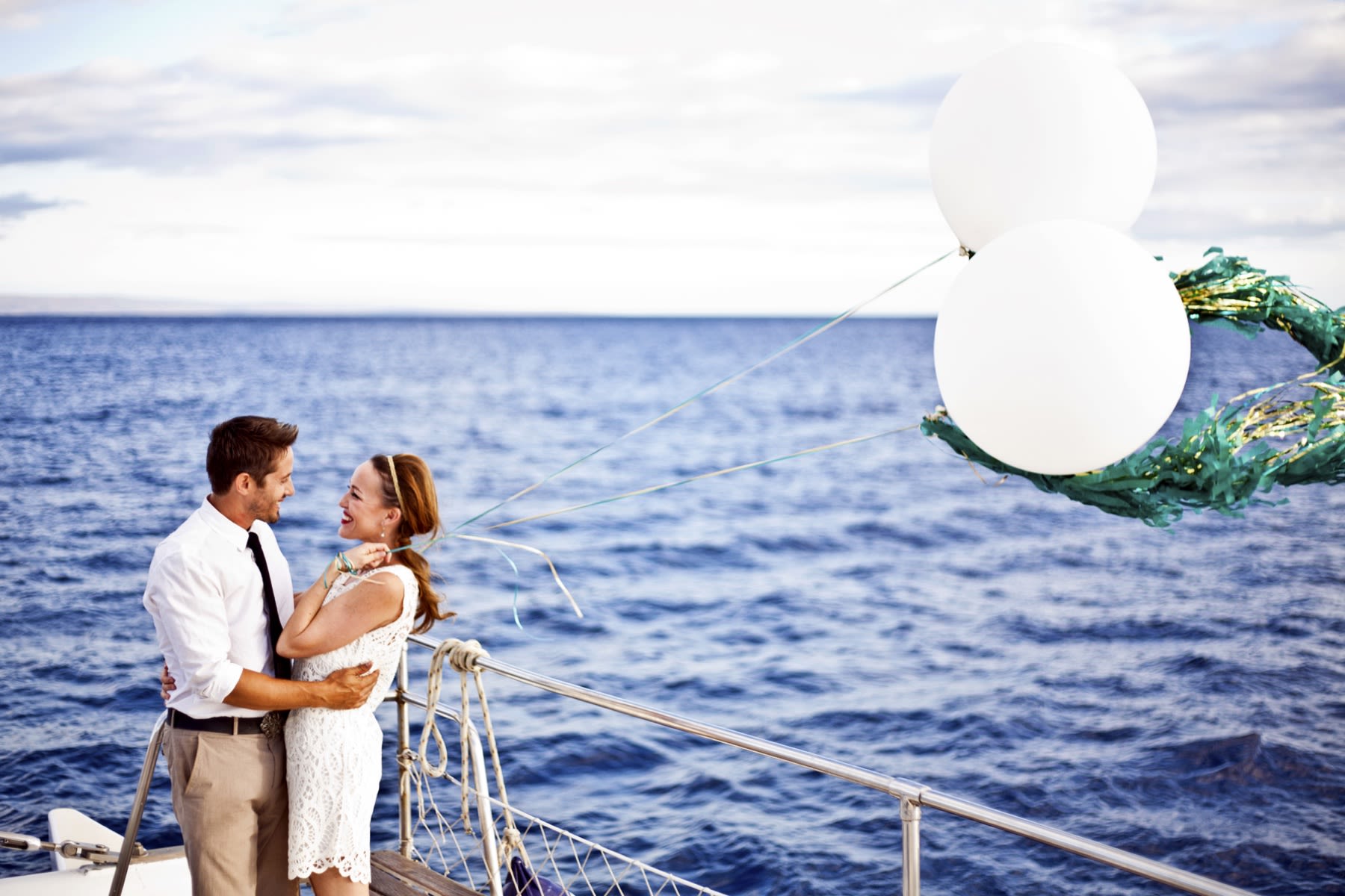 4@2x happy couple on private charter