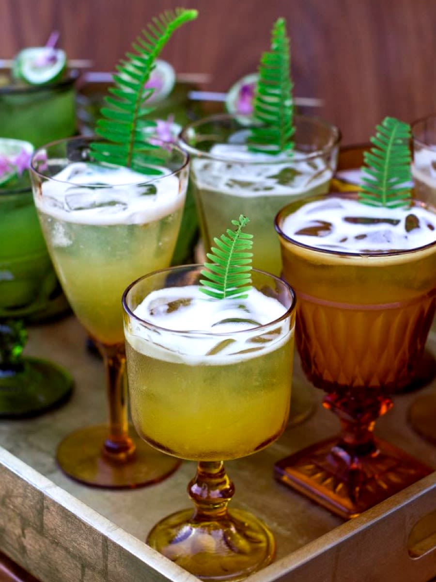 3@2x custom made cocktails
