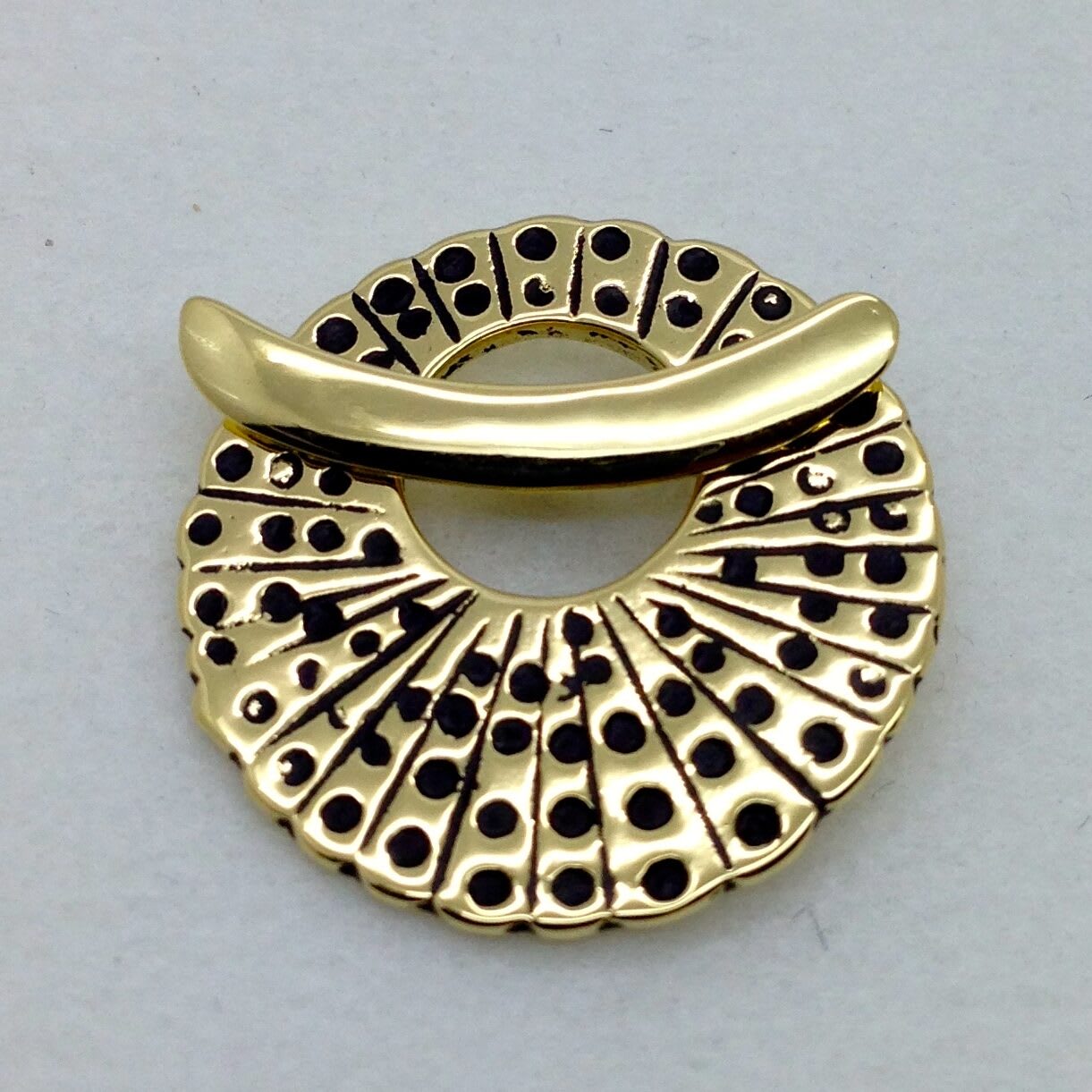 STB79 Yellow Bronze Toggle Saki Silver