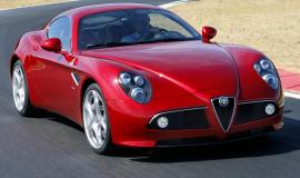 Фото Alfa Romeo 8C Competizione 4.7