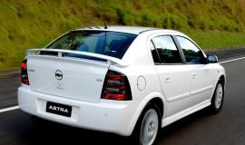 Фото Chevrolet Astra 1.8 i, Chevrolet Astra 2.0 i, Chevrolet Astra 2.0 i 16V 128hp, Chevrolet Astra 2.0 i 16V Sport