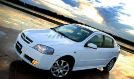 Фото Chevrolet Astra 1.8 i, Chevrolet Astra 2.0 i, Chevrolet Astra 2.0 i 16V 128hp, Chevrolet Astra 2.0 i 16V Sport