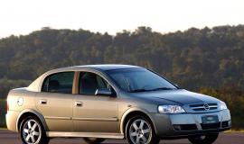 Фото Chevrolet Astra 2.0 i 16V